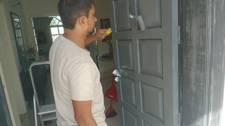 How to paint a door