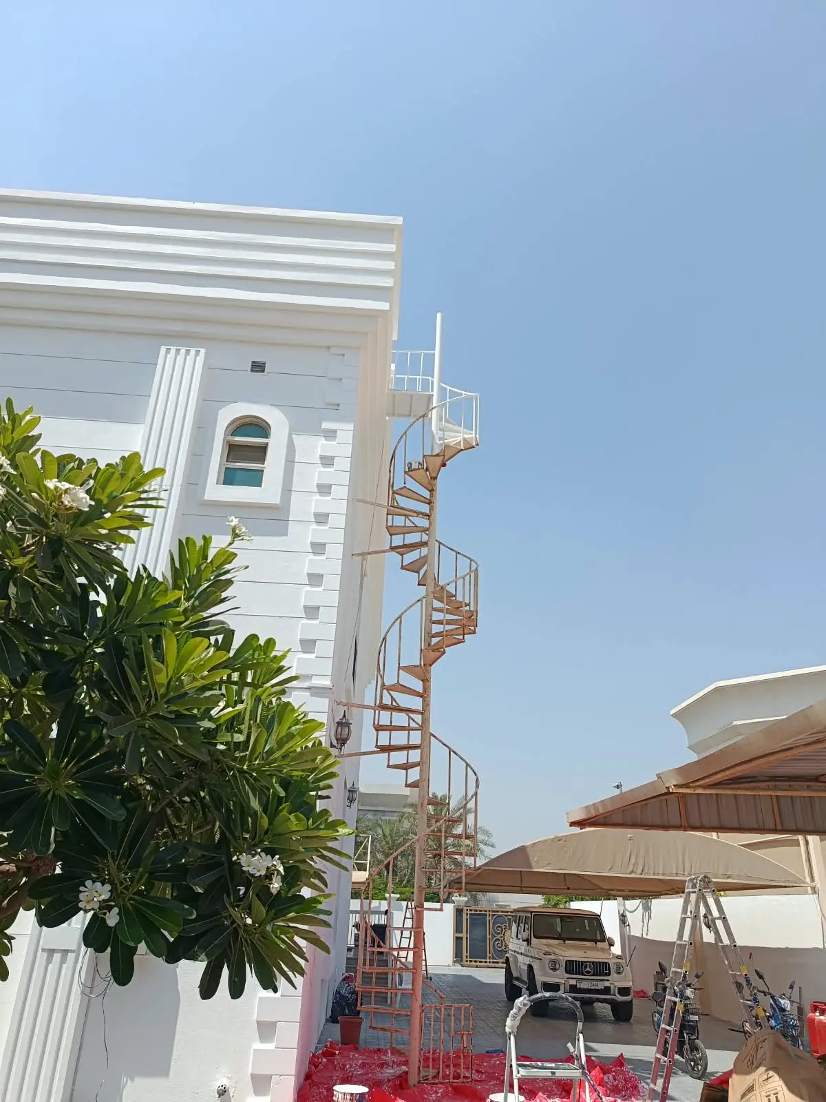 Home Maintenance Services Dubai 5 Exterior look of home painted by team Smart Hands in Dubai