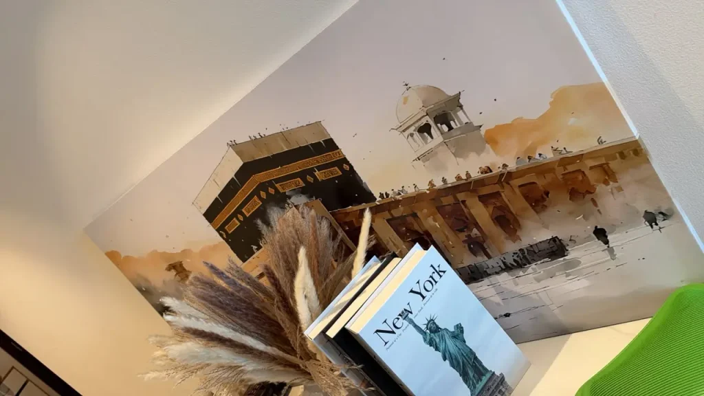 A frame need to be hanged by Handyman In Downtown Dubai